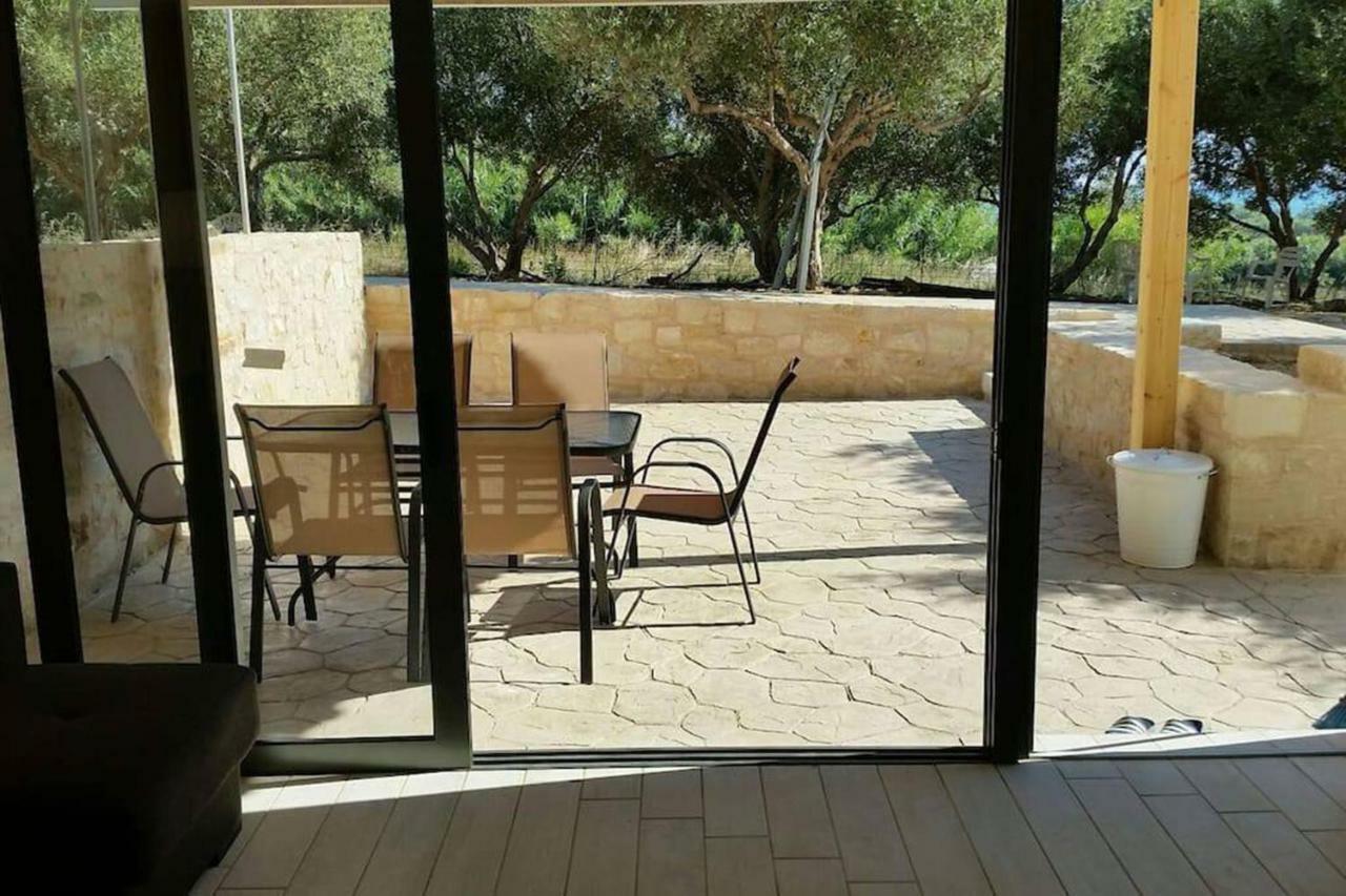 Olive Tree Farm 200M From The Beach Episkopi  Exterior photo