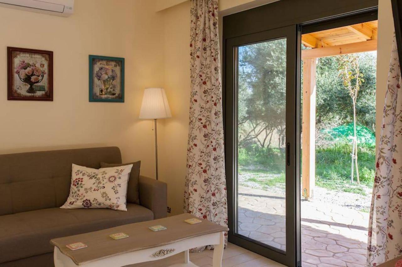 Olive Tree Farm 200M From The Beach Episkopi  Exterior photo